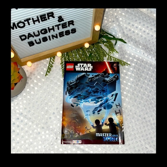 LEGO Star Wars Millennium Falcon Master Your Force Toys R Us and Kylo Ren Manuel - Picture 1 of 3